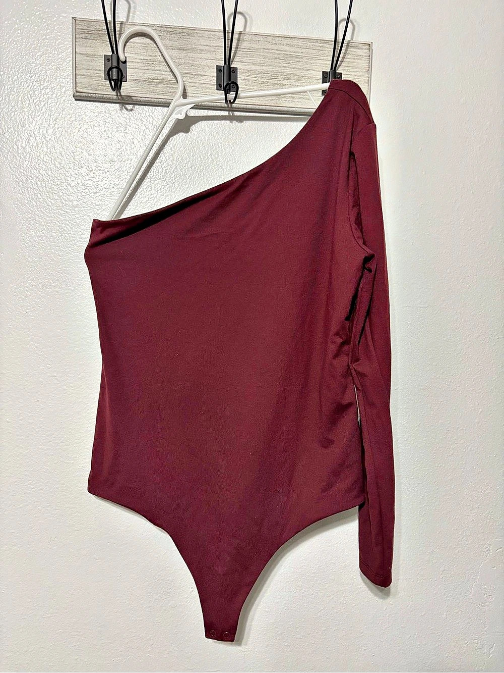nuuds One-Shoulder One Piece in Burgundy Large Like New